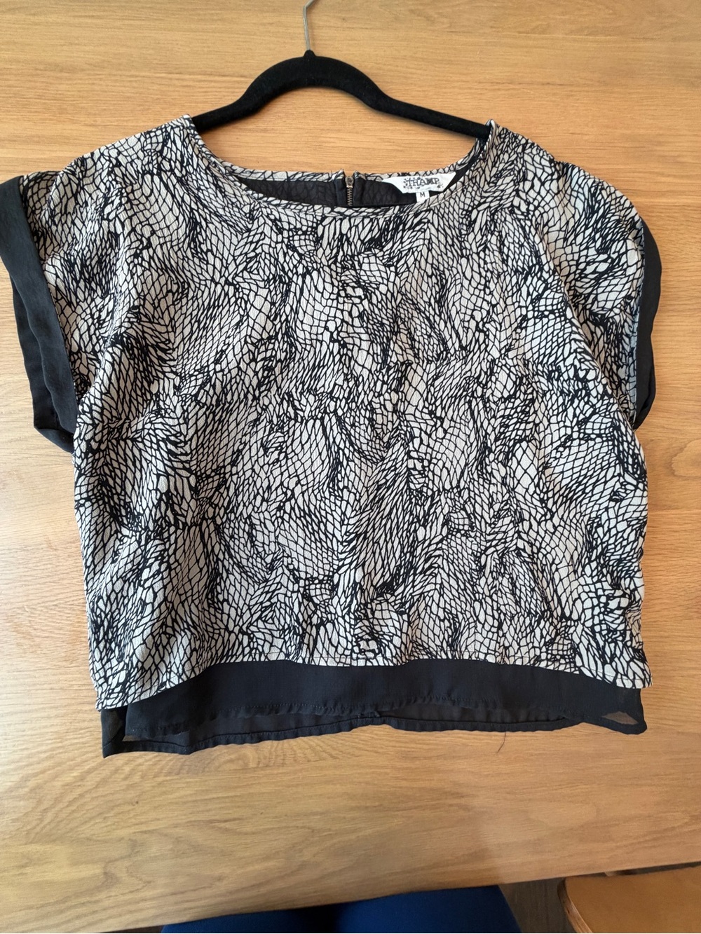 Tramp Black & Tan Printed Short Sleeve Top Crop Blouse